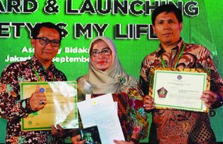 Penghargaan _Aids _Award