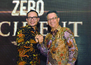 14-BADAK Zero Accident Award 2016_res