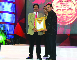 5-3INDONESIA MOST ADMIRED CEO AWARD (TRISNO) Copy