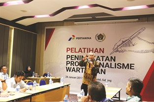 5-Pertamina Dan PWI1Pelatihan Peningkatan Profesionalisme Wartawan PTM Dan PWI (Starfy)